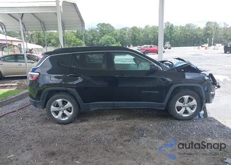 2017 Jeep New Compass Latitude Fwd из США, поврежденный, VIN 3C4NJCBB8HT652799